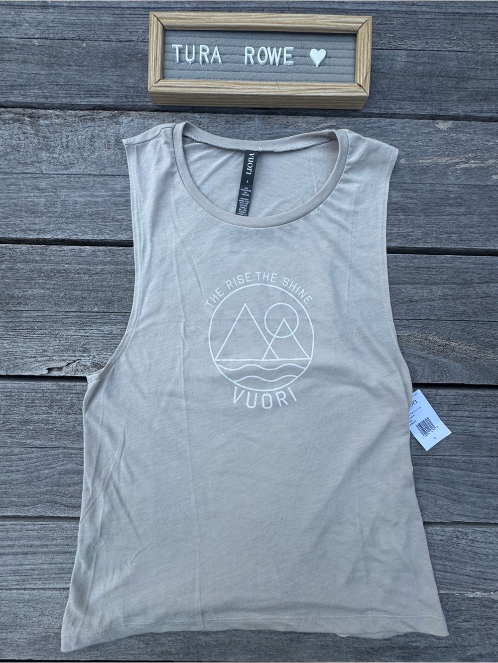 Vuori Rise the Shine Tank Dust Heather Size Small‎ NWT 🤍